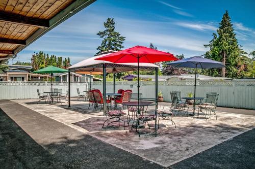 Concord Terrace Clubhouse Patio